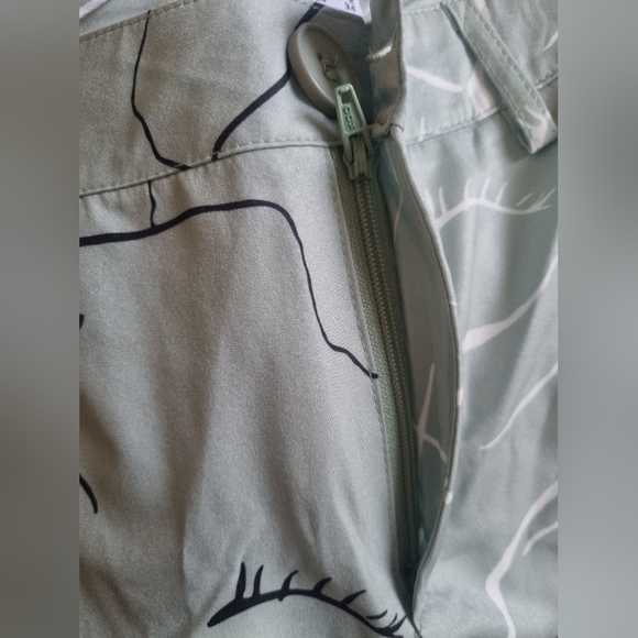 Princess polly face pants - Picture 7 of 9